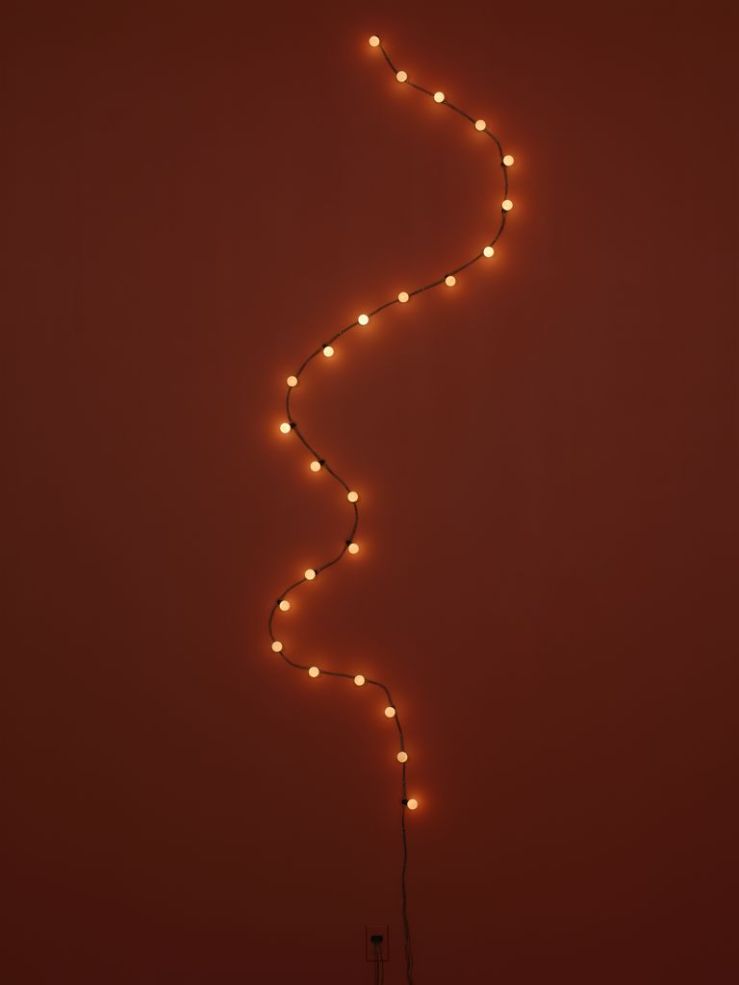 Felix Gonzalez-Torres. "Untitled" (Last Light), 1993. Harvard Art Museums/Fogg Museum, Gift of Mr. and Mrs. John Cowles, by exchange. © The Felix Gonzalez-Torres Foundation